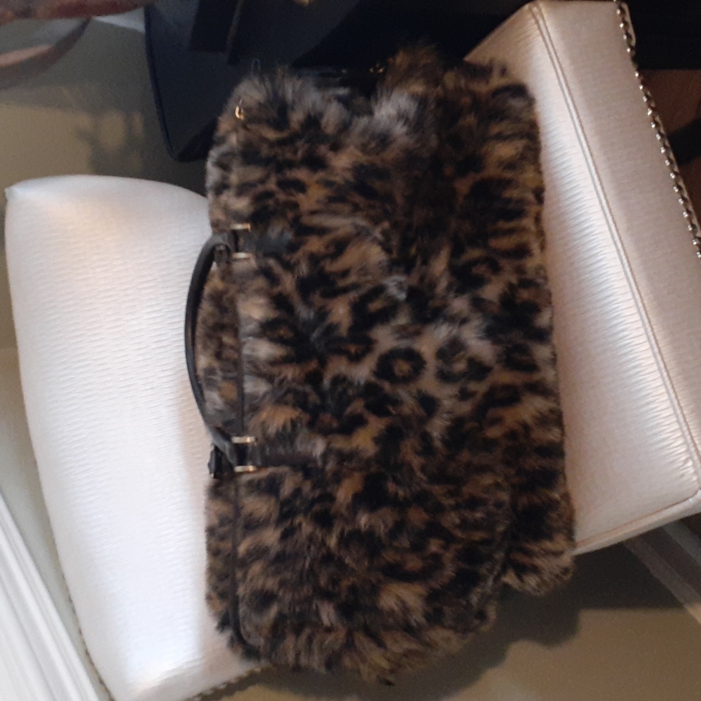 BUENO FAUX FUR OVERNIGHT BAG